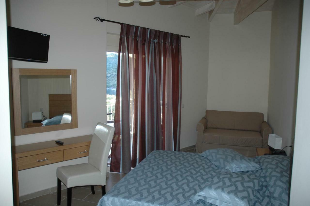 מיקרוס גיאלוס Rouda Village מראה חיצוני תמונה